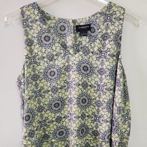 Liz Claiborne Women's V Neck Sleeveless Tank Top